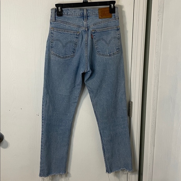 Levi's 501 Premium Button Fly High Rise Fringe Medium Wash Ankle Denim Size 25 - Picture 6 of 12